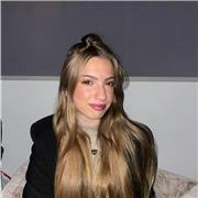 Soy Miryam, estudio 2 bachillerato científico y me preparo para selectividad. Tengo un hermano de 1 de la ESO al que ayudo y otro de 2 años al que ánimo. Puedo ayudar en cualquier asignatura de primaria y ESO